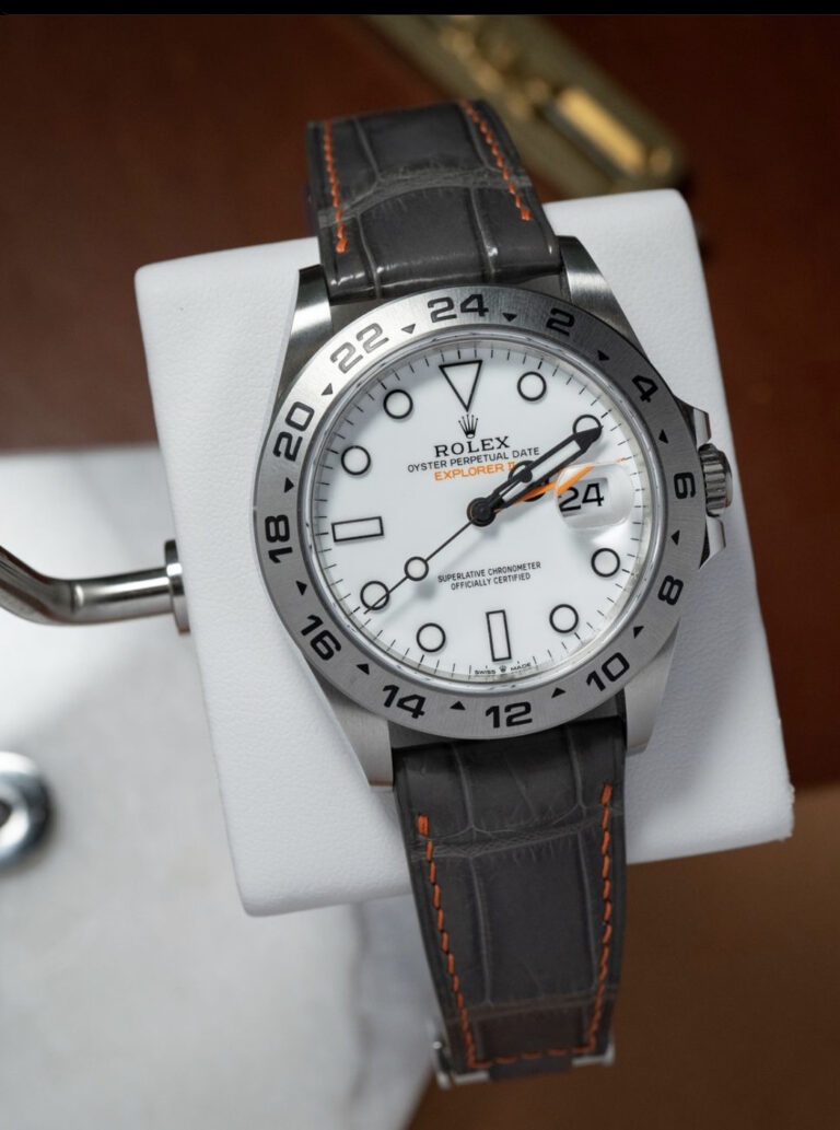 Crocodile in Grey (Non-Glossy) strap on Rolex