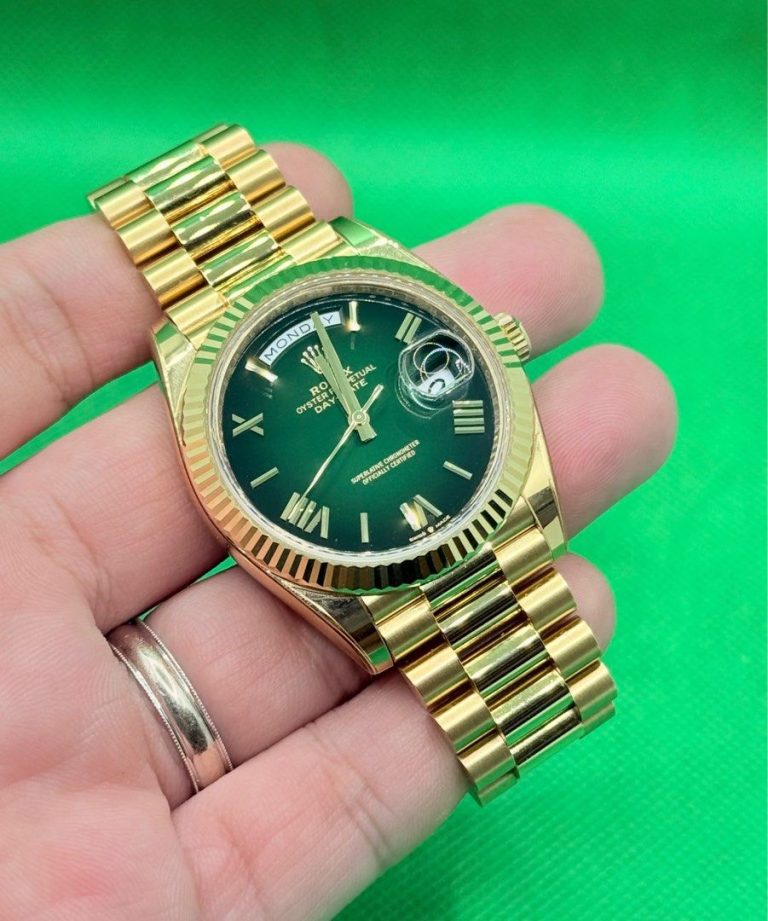 [Unpolished] Pre Owned 12/2024 Rolex 228238 Day-Date 40mm Ombré Green Dial Full Yellow Gold President Bracelet (New Model) S$72,900