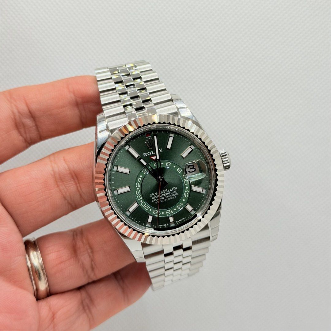 Brand New 06/2026 Rolex 336934 Sky-Dweller Mint Green Dial Jubilee Bracelet