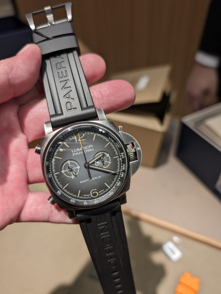 Lum 44 Chrono Navy Seals PAM01409