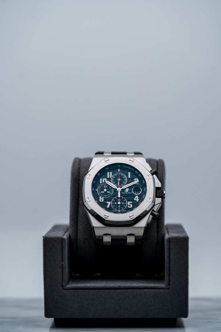 Audemars Piguet Royal Oak Offshore “Vampire” 26470ST – 42mm Steel Chronograph • 2017