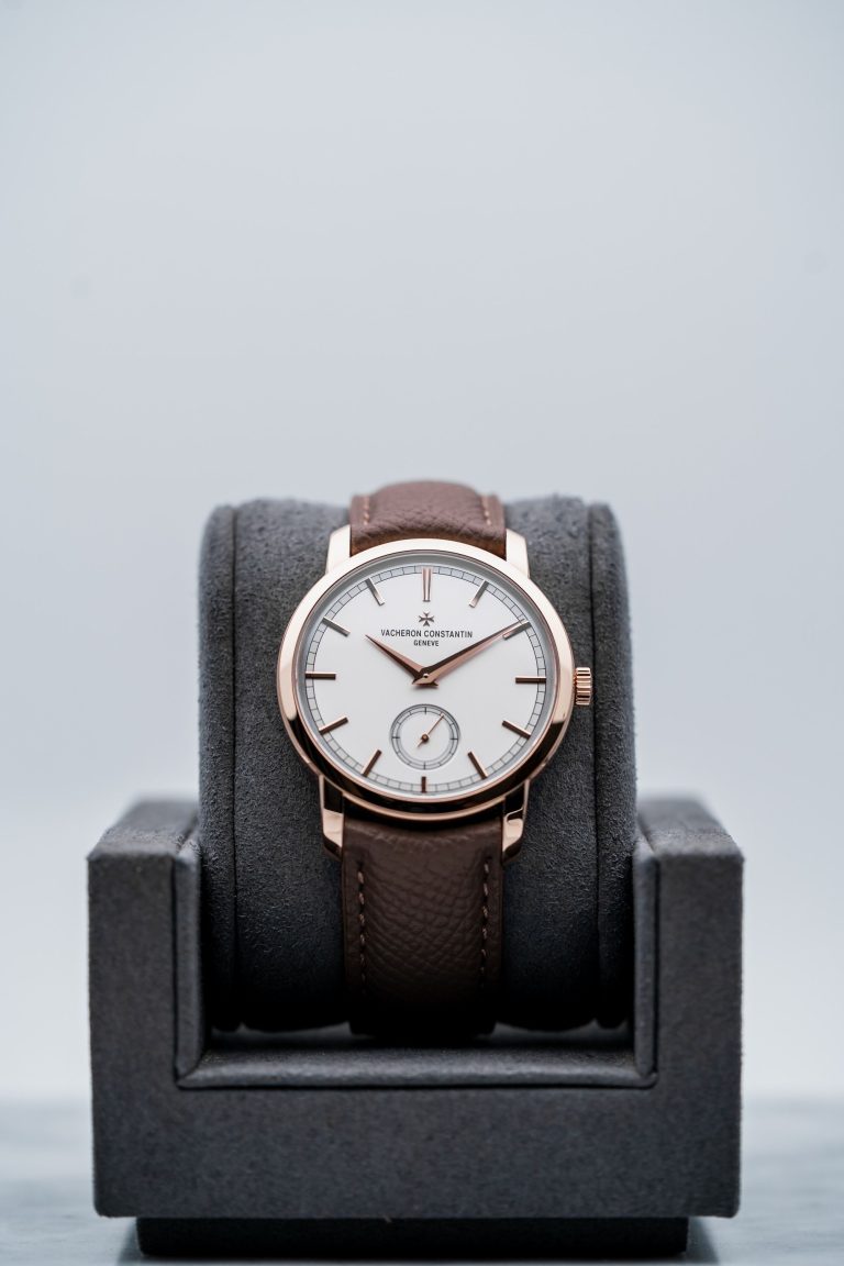 Vacheron Constantin Traditionnelle Manual-Winding 82172/000R-H084 – 38mm Rose Gold • 2024
