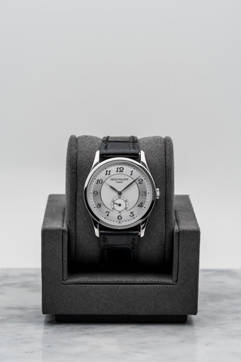 Patek Philippe Calatrava 5196P Platinum, Black Alligator Strap • 2013