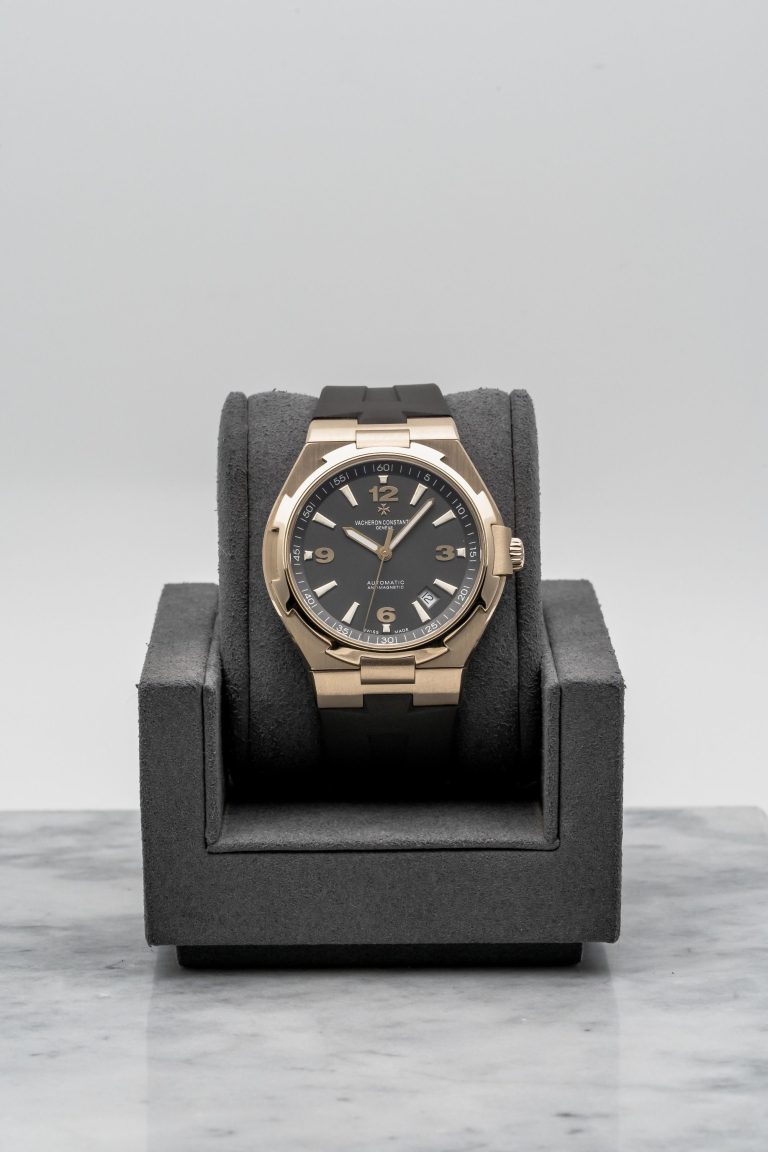Vacheron Constantin Overseas 47040/000R Rose Gold, Black Dial • 2012 • 📦 & 📄