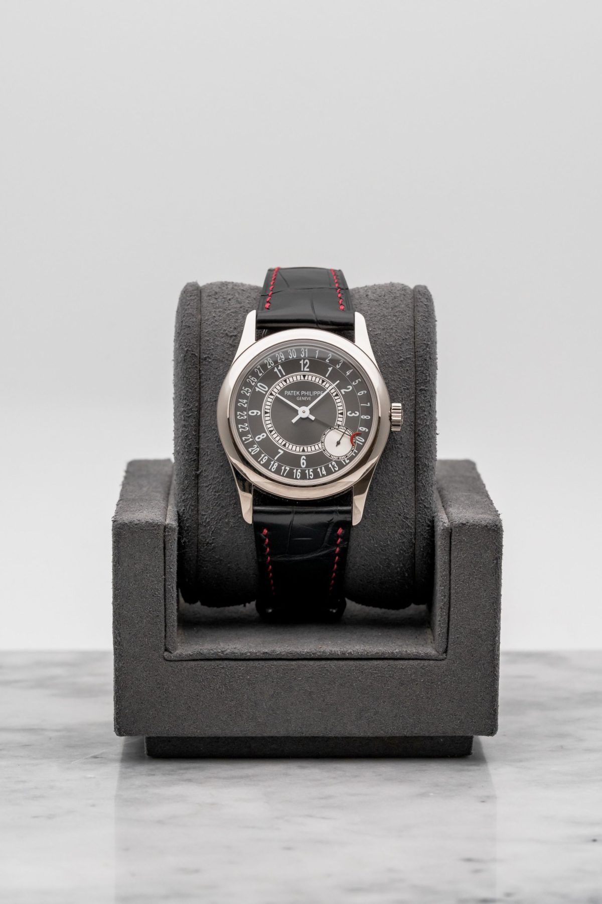 Patek Philippe Calatrava 6000G-010 Grey Dial • 2011 •