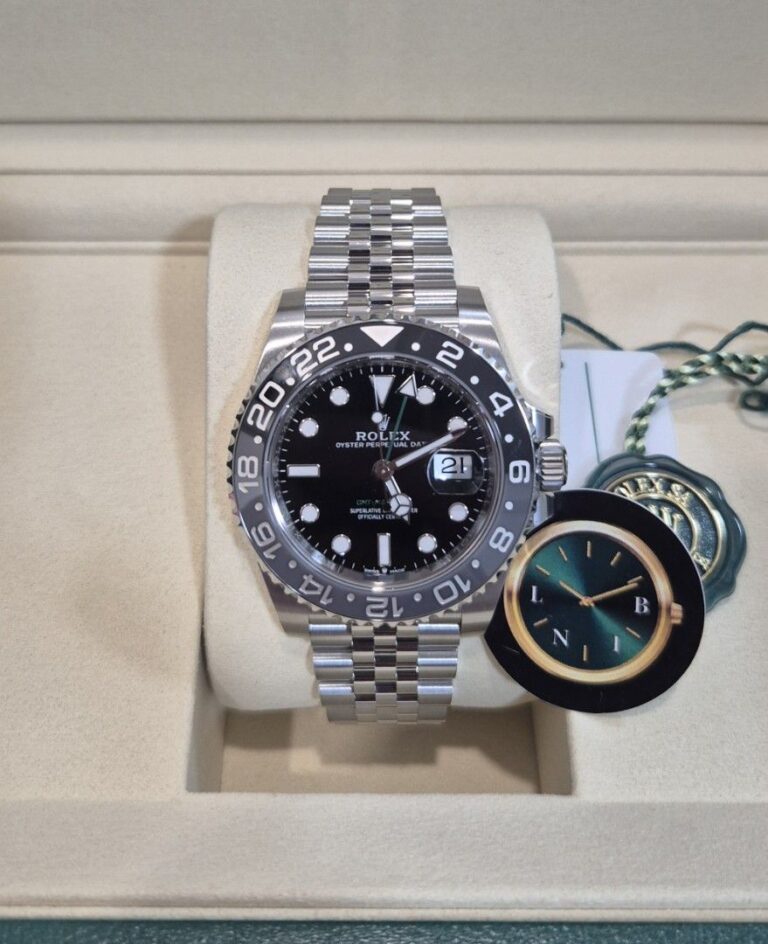 BNIB Mar 2026 Rolex GMT Master II Bruce Wayne Jubilee – 126710GRNR