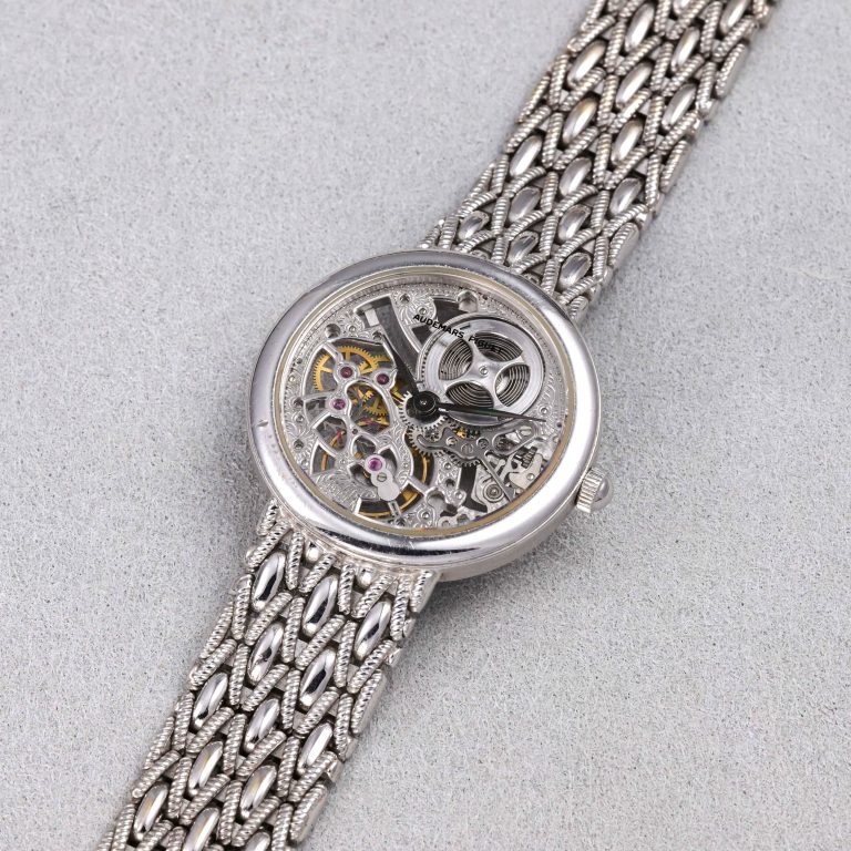 Audemars Piguet  skeletonised and engraved movement, integrated bracelet
