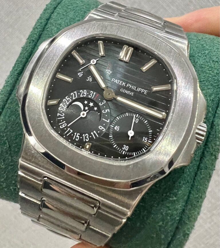 Preowned Y2018 Patek Philippe Nautilus Moonphase Blue Steel 5712/1A