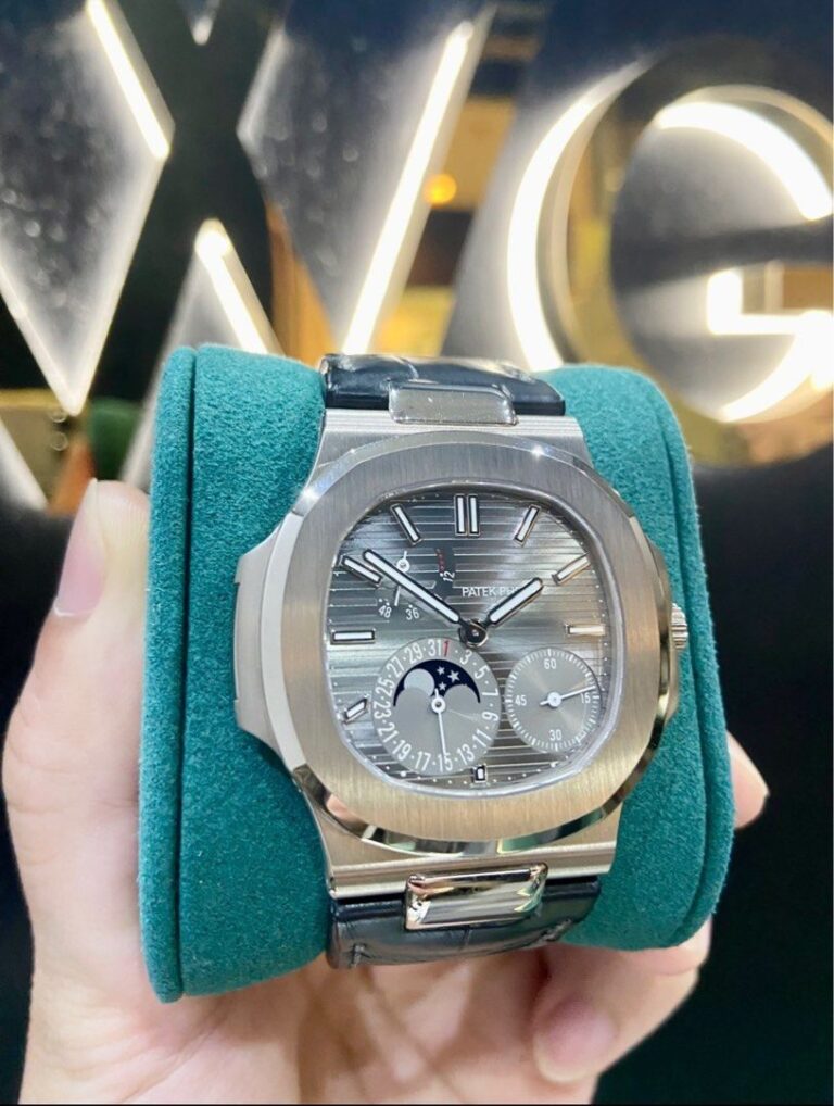 (2007) Patek Philippe Nautilus White Gold Moon Phase 5712G