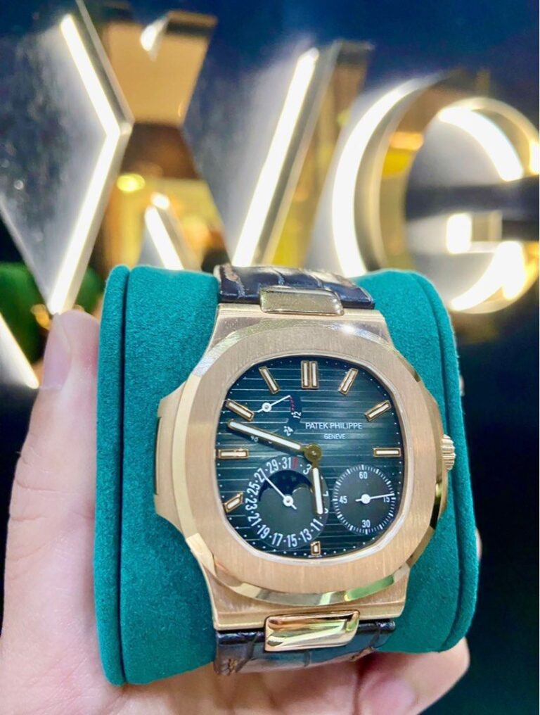 (2016) Patek Philippe Nautilus Rose Gold Moon Phase 5712R