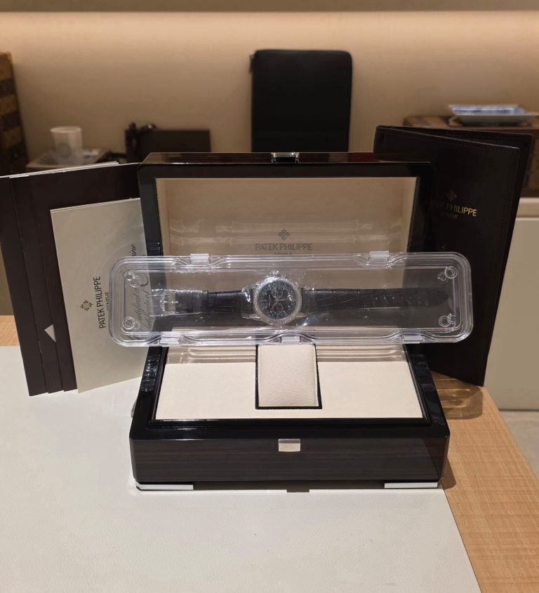 Patek Philippe Chronograph “Lemania Movement” Baguette-Cut Bezel Diamond Index White Gold, 5071G