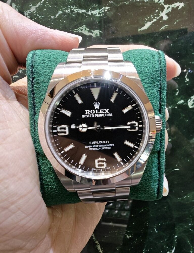 Rare Rolex explorer 39mm black dial oyster 214270