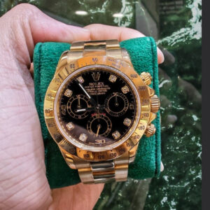 99% unpolished Rolex Daytona full yellow gold Black diamond dial oyster 116528