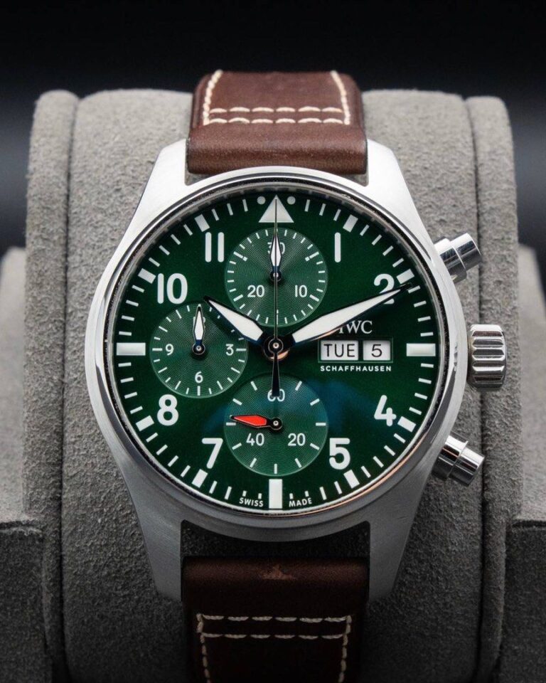 CHEAPEST💚 IWC Pilot Chronograph 41mm Green Ref. IW388103 Stainless Steel Full Set 2021 Like New S$6,388