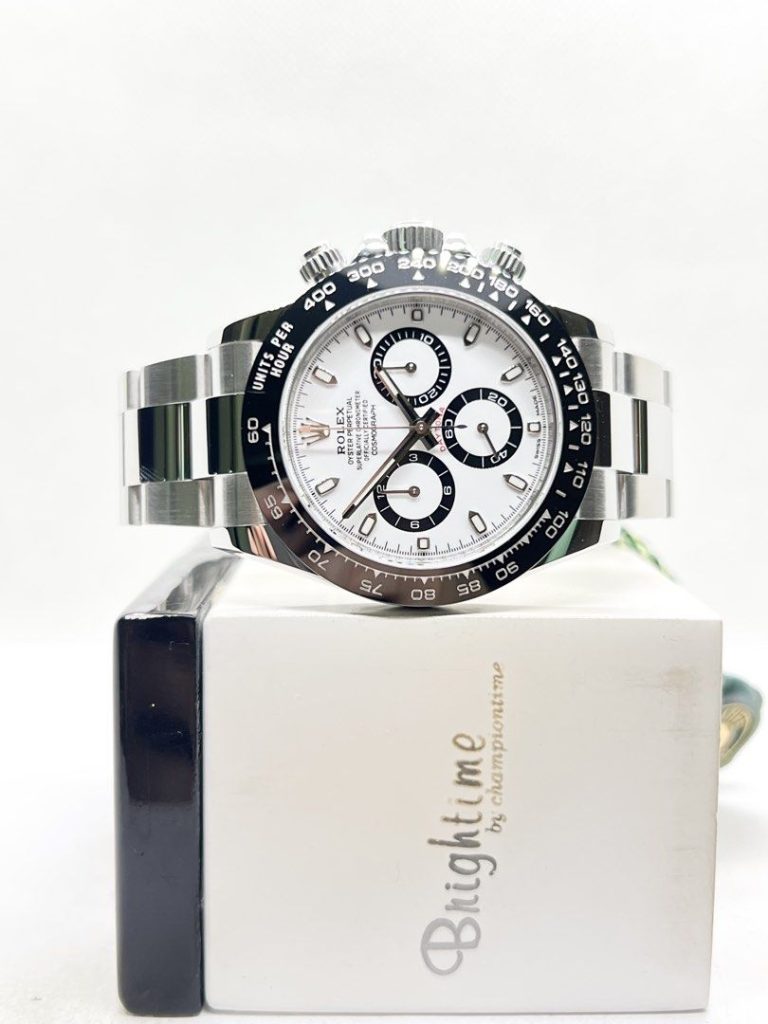 Pre Owned Rolex Oyster Daytona 116500LN “Panda” White Dial Automatic Steel Casing Bracelet ( July 19 )